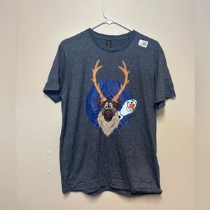 Gildan Charcoal Tee with Reindeer and Snowman Graphic